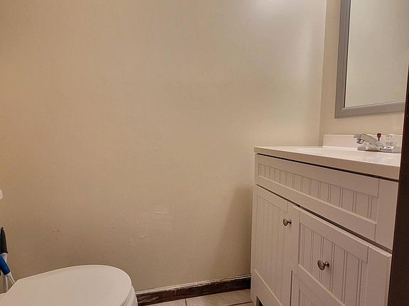 5th image of 104 Clore Dr