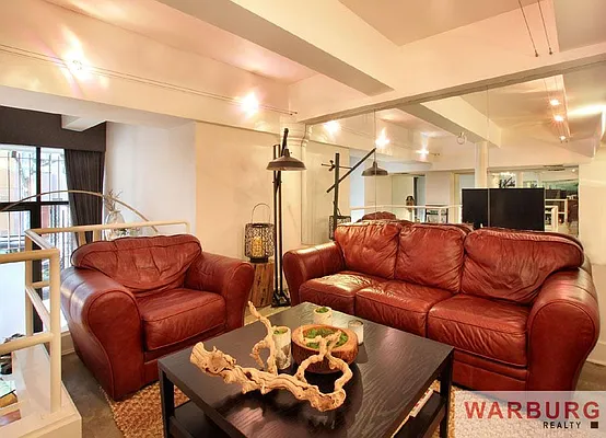 Sold by Warburg | media 12