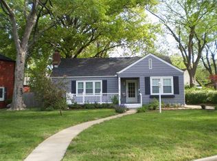 2722 SW Lee Ct, Topeka, KS 66604