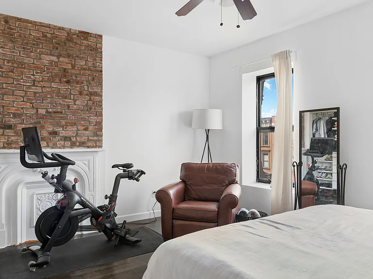 38 Halsey St #1 — Photo 3