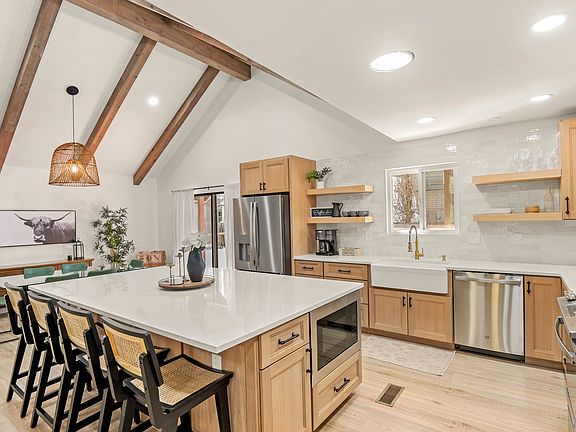 2nd image of 801 University Heights Dr