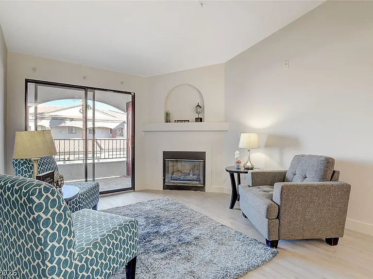 950 Seven Hills Dr #1422 — Photo 13