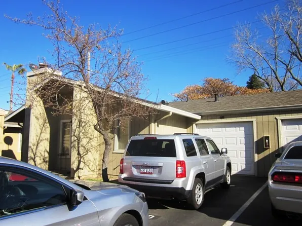 1819 S Cherokee Ln APT 60, Lodi, CA 95240