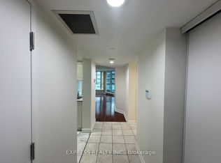38 Elm St #2003, Toronto, ON M5G 2K5