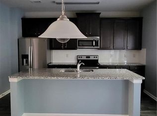 890 Walnut Woods Dr, Braselton, GA 30517
