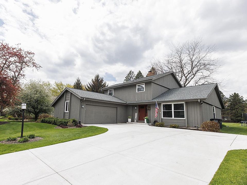 1st image of 4 Cherrywood COURT