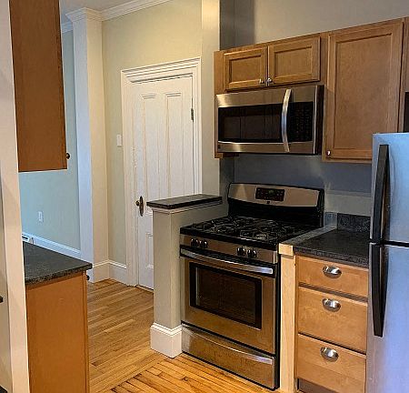 2nd image of 40-42 West St #42-4