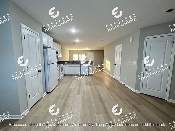 3rd image of 525 Tussey Dr