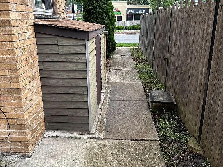4740 Main St #A — Photo 29