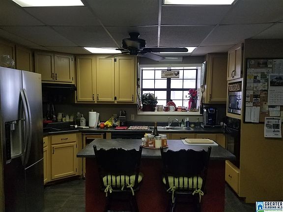 5th image of 525 Blue River Dr