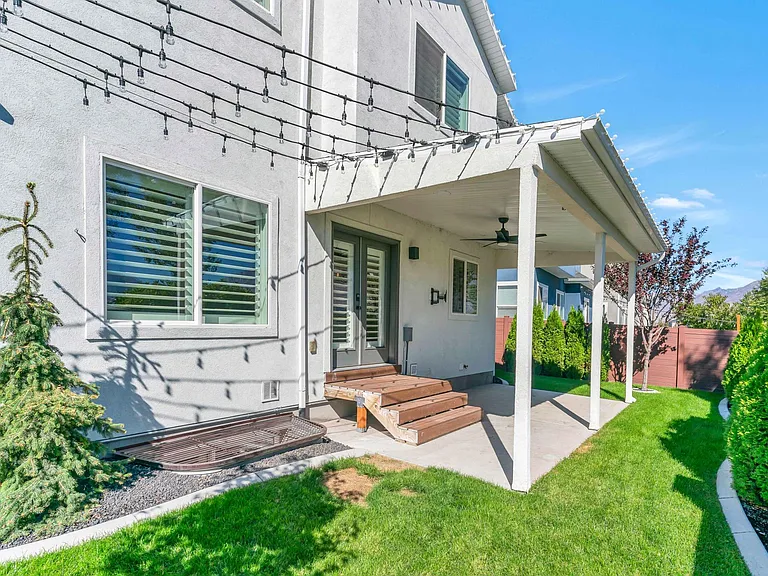512 N 20 W — Photo 32