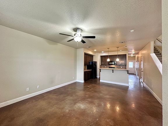 3rd image of 2328 Verna Lee Blvd
