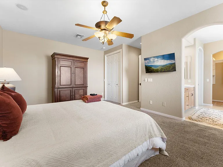 14333 W Cypress St — Photo 37