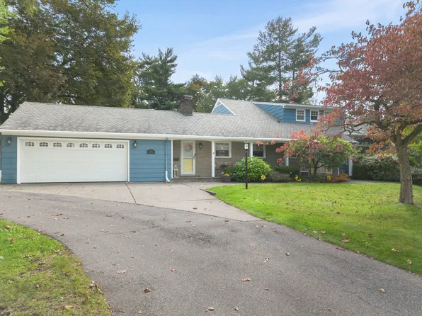 14 Campbell Rd, Binghamton, NY 13905