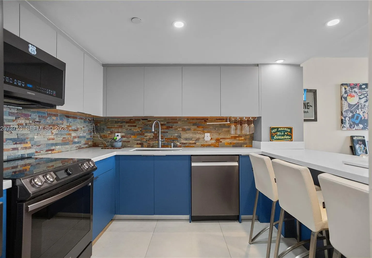 Vecino Del Mar Condo — Photo 4