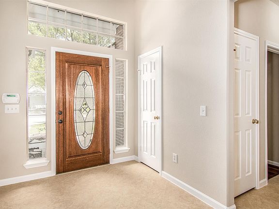 4th image of 20719 Medallion Pointe Dr