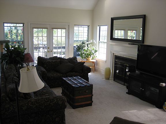 1st Floor Family Room