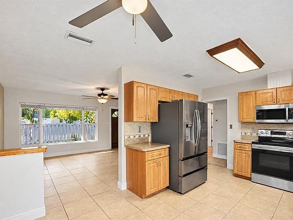 5th image of 730 SAN CHRISTOPHER DRIVE