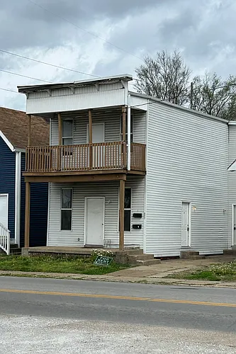 204 E Columbia St Photo 1