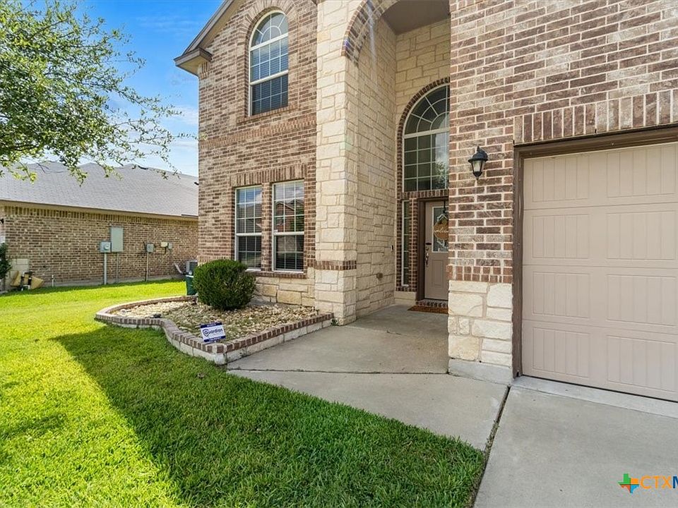 1st image of 3208 Cricklewood Dr