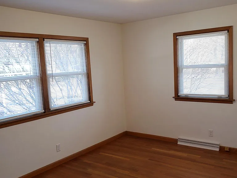 405 E Mumford Dr — Photo 22
