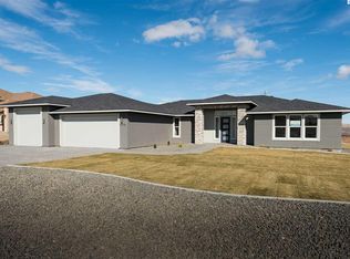 83706 Wallowa Rd, Kennewick, WA