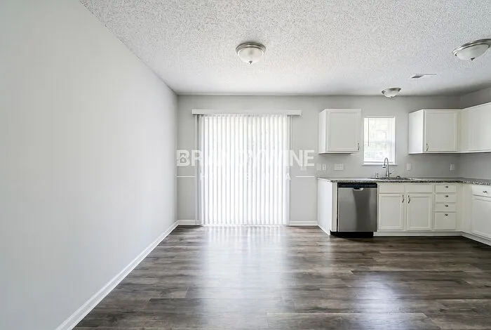 6537 Hoover Cir — Photo 6