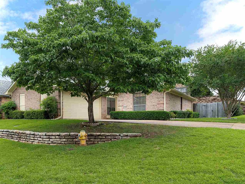 1st image of 2709 Timberwood Trl
