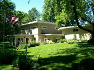 28675 740th Ave, Clarks Grove, MN 56016