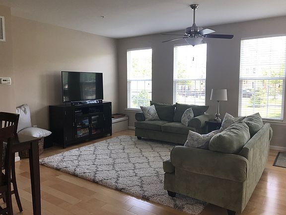5th image of 243 Buckeye Cir