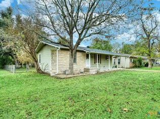 1401 Kent St, Taylor, TX 76574