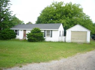 3137 S Mill Iron Rd, Muskegon, MI 49444
