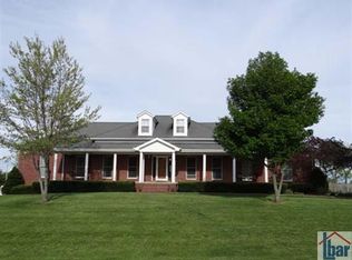 99 Squires Pointe Rd, Paris, KY 40361