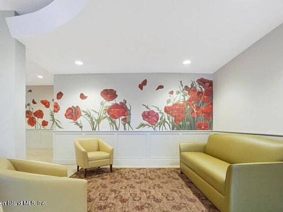 3rd image of 36 Hamilton Ave APT 1P