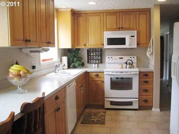 201 Harvey Ave., Eugene