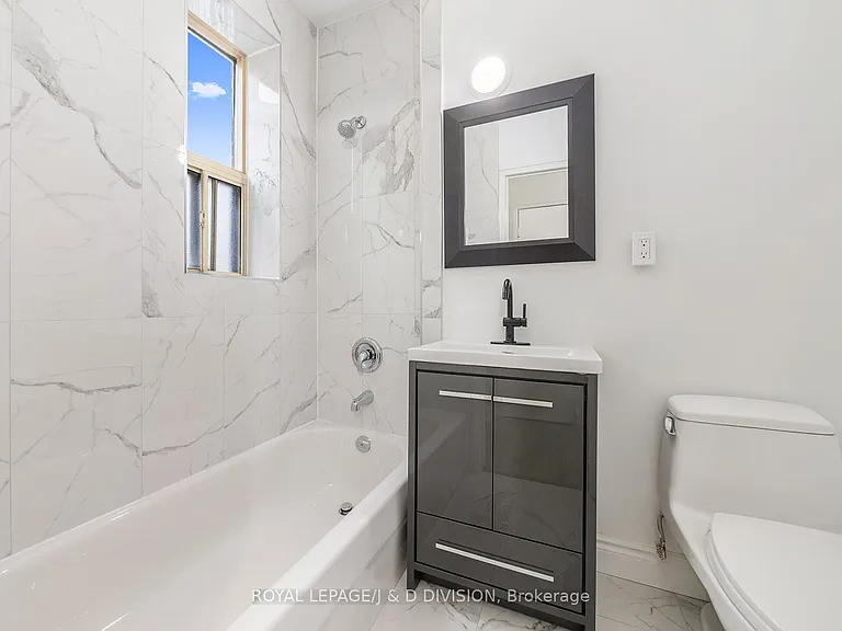325 Sammon Ave #102 — Photo 11