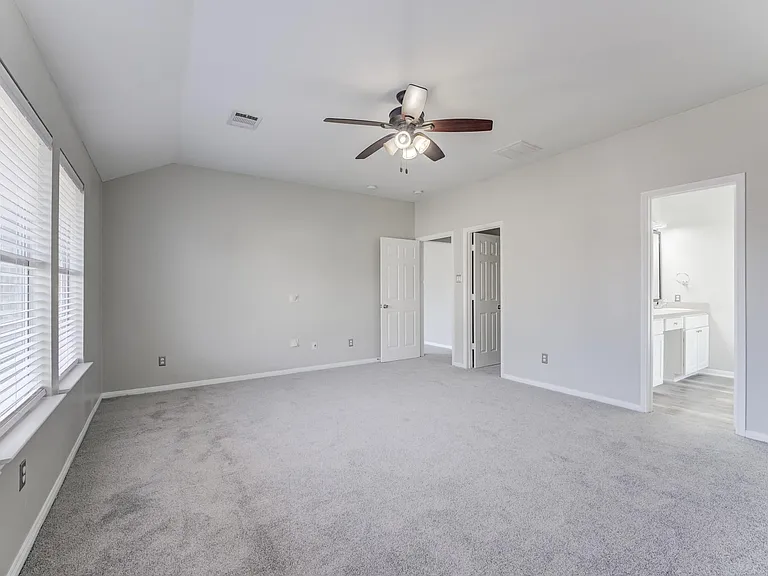 12415 Silversmine Dr — Photo 22