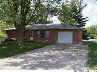 443 W Rosewood Dr, East Alton, IL