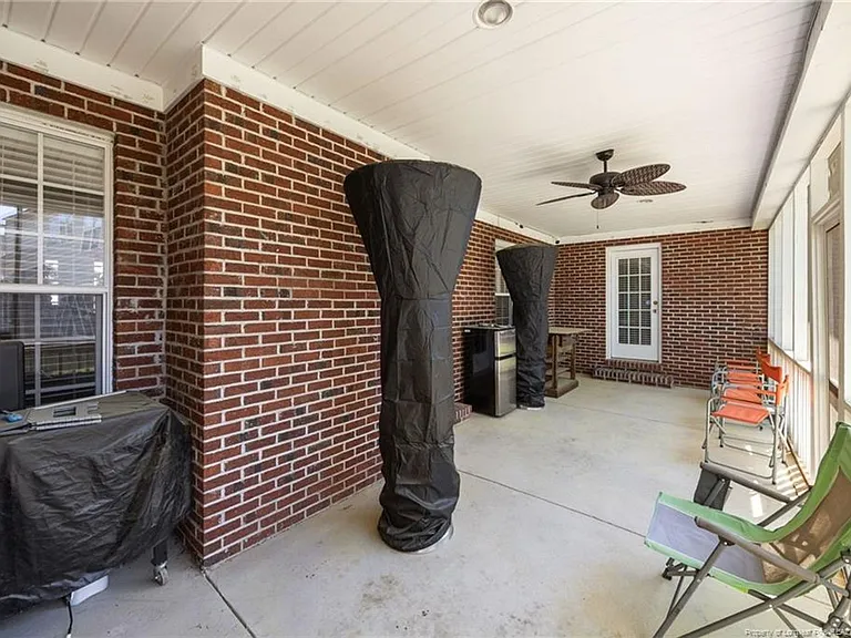 3805 Sunchase Dr — Photo 32