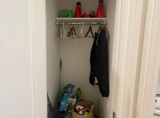 470 Green St #2A, Cambridge, MA 02139