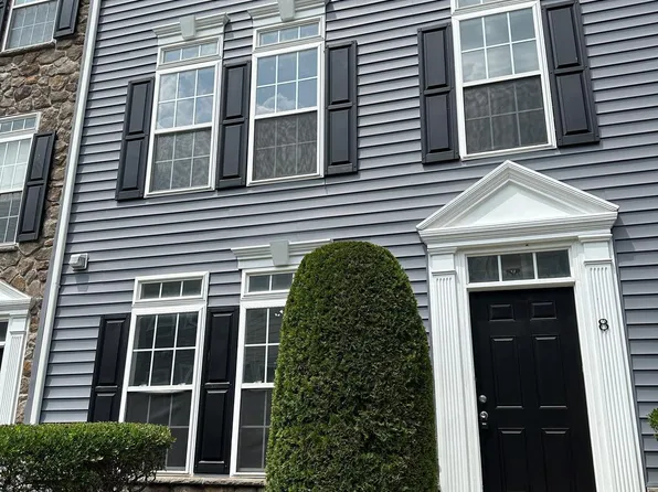 8 Fawn Ct, Delanco, NJ 08075