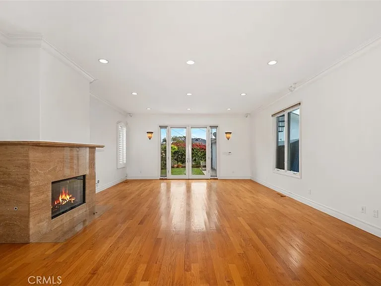 7822 Truxton Ave — Photo 7