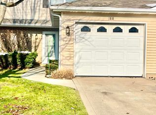 188 Summer Tree Dr, Chesterton, IN 46304