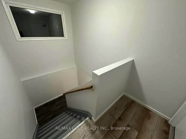 515 Stone St #2 — Photo 8