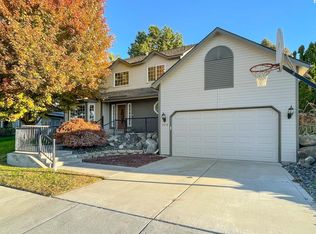 9014 W Grand Ronde Ave, Kennewick, WA 99336