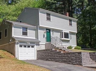 33 Colonial Rd, Medfield, MA 02052