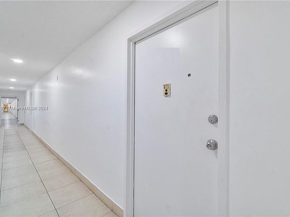 3rd image of 16800 NE 15th Ave APT 106