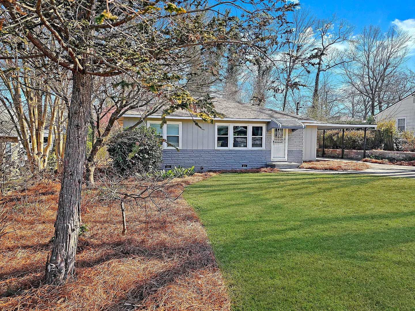 Coming Soon: Charming 2B/1Ba Ranch Near Windy Hill — Photo 2