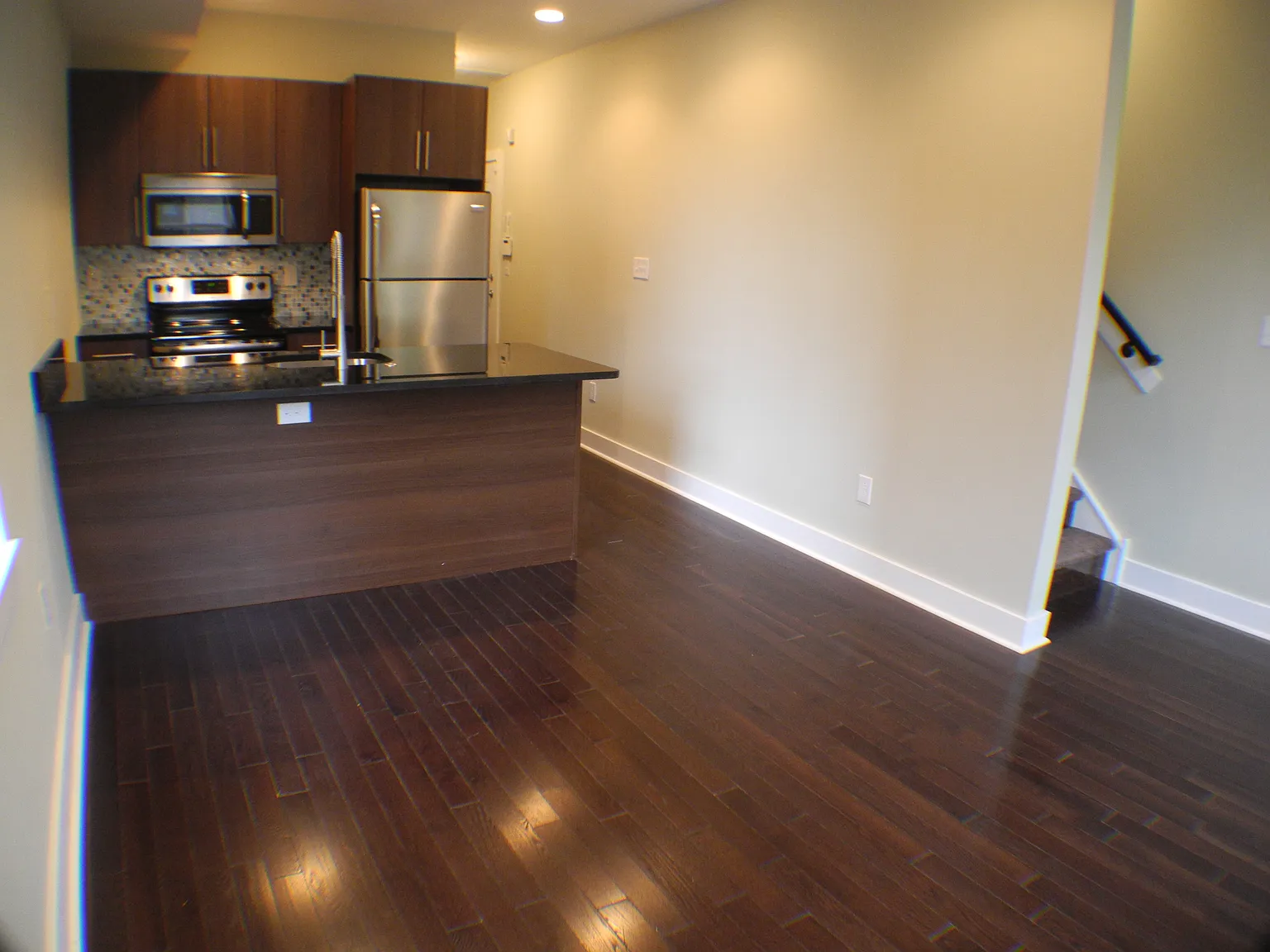 114 Philadelphia Ave photo 1