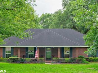 5005 Highcrest Dr, Mobile, AL 36693